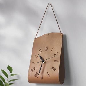 핸드백 모양의 독특한 숄더백 벽시계 다크 브라운 가죽 사일런트 시계 여아용 방 장식용 크리에이티브 시계