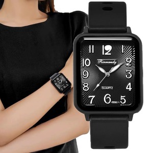 여성용 레저용 직사각형 시계 간단한 디지털 쿼츠 시계 스포츠 실리콘 스트랩 여성용 시계 패션 브랜드 핫 세일